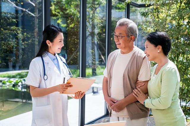 走路或许影响寿命！再次提醒：过了55岁，走路“四不要”要记牢