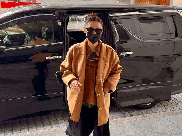 张柏芝被前经纪人索赔千万片酬，庭审情绪失控落泪大喊“两天没睡觉，不公平，所有东西都是假的”