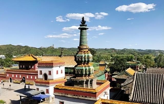 别再去三亚人挤人了！河北这座被低估的皇城，藏着半部清史