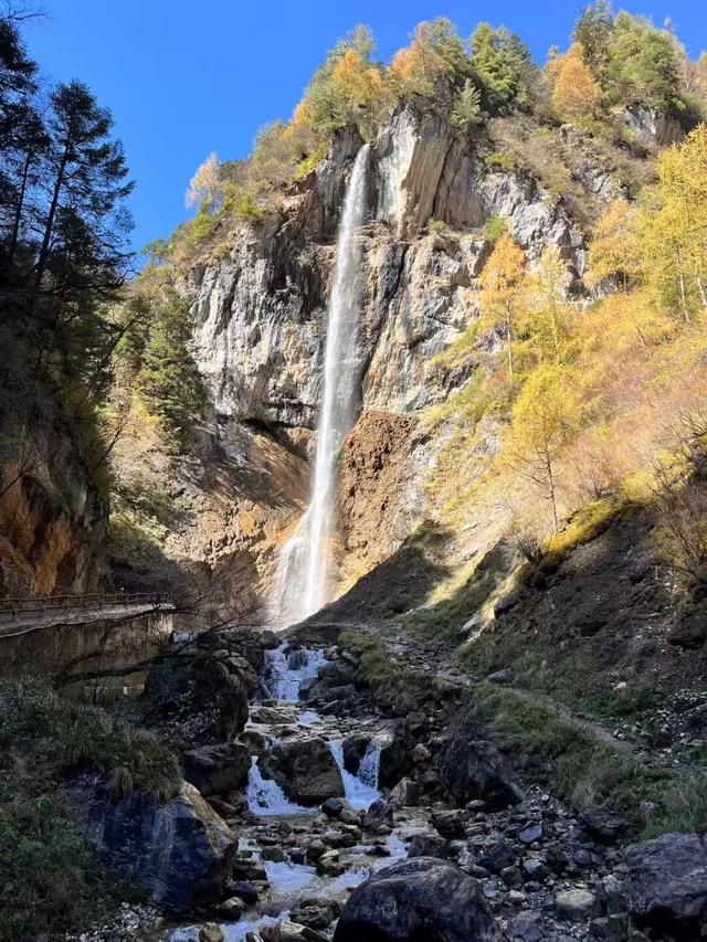 准备好迎接初冬的官鹅沟了吗？