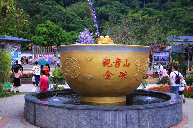 11月8日（农历九月十九）观自在现场送福，来观音山打卡许愿