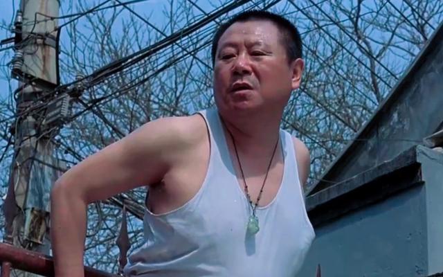 原来她是范伟老婆，难怪丈夫能上9次春晚，真是一个贤妻旺三代