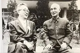 为什么说胡适是公知始祖？让我们来看看蒋介石眼中的胡适！图片