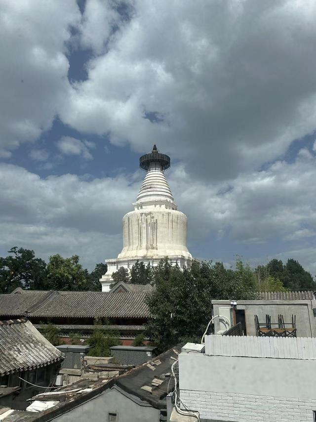 国庆消费新风向：旅游业的“超混合”时代