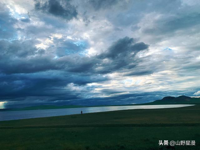 《油门踩到底！北京出发，一路向北奔向呼伦贝尔的星空与自由》