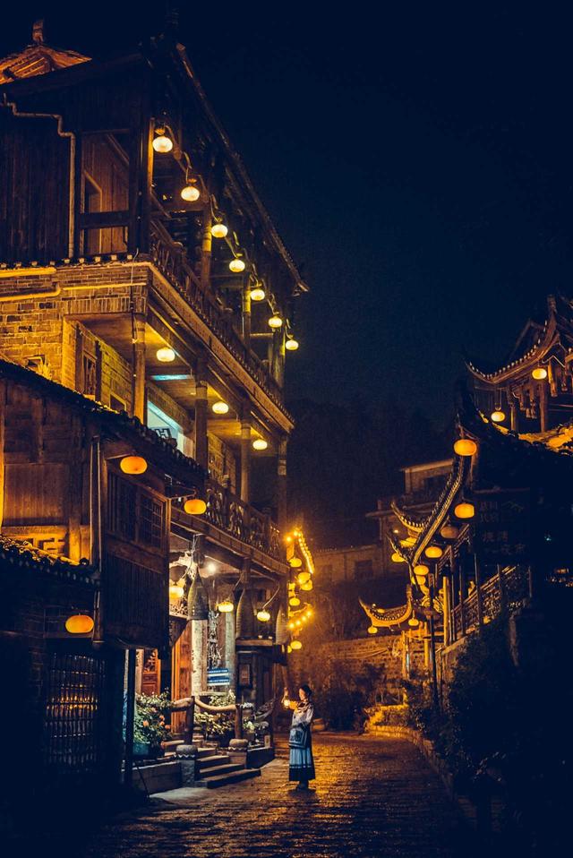 想玩点不一样，这个冬天，让我们去湘西过大年！