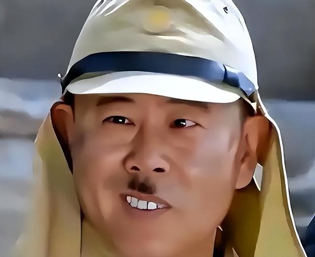 4个老婆	，全家移民，享受正师级待遇，潘长江身上哪个标签是真的