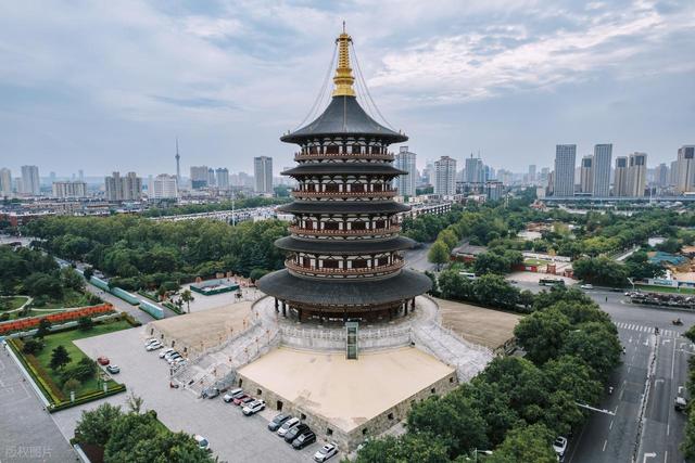 强烈建议！4 月一定要去一次洛阳！不愧是中国必看牡丹之一！