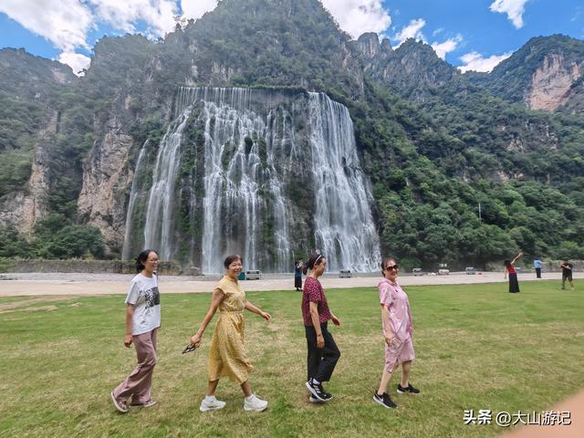 不花1分钱！兴山高岚大瀑布，80米飞天水幕承包你的夏日震撼