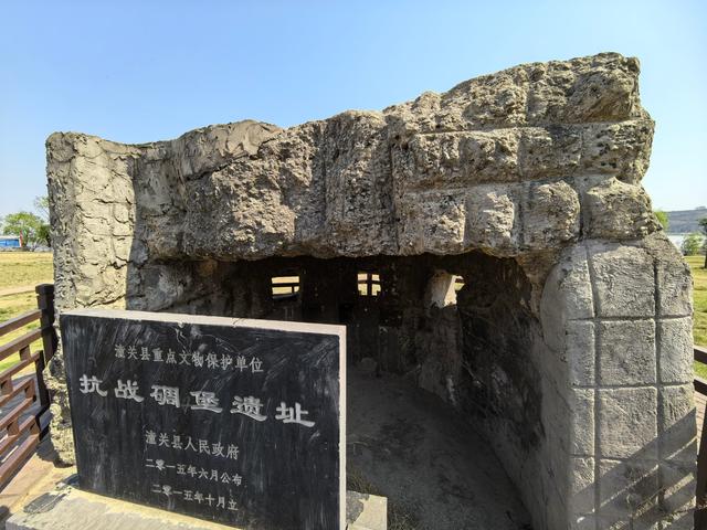 开车路过潼关，要不是路边肉夹馍店的诱惑，差点错失这处旅游美景