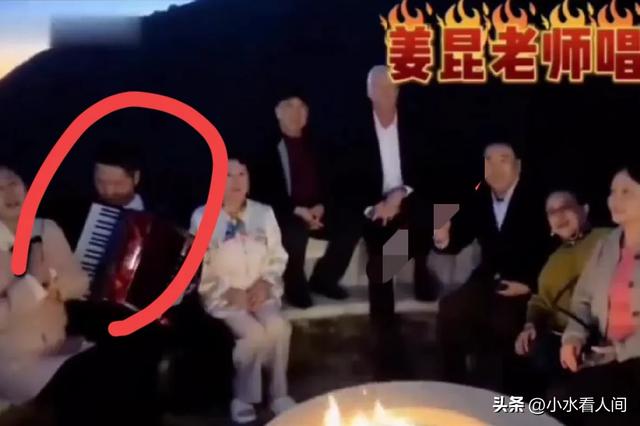 姜昆助理辟谣不到一天,被狠狠“打脸”,姜昆女儿被扒,果不简单