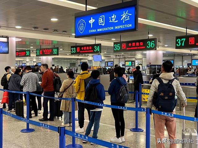 出境游火爆，为啥旅行社却凉了？国庆大巴团惊现“团灭式”遇冷！