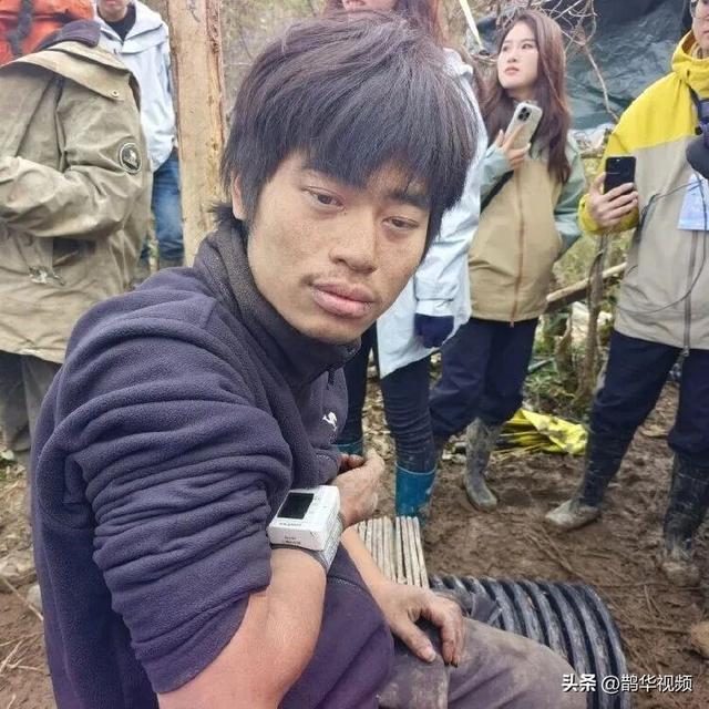 “冷美人	”被紧急送医，遗憾退赛！此前因痛经在地上打滚，误以为肠梗阻