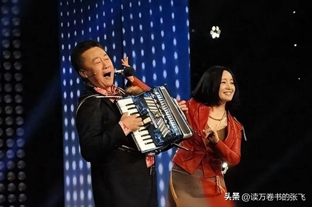 她连上5次春晚，私下却和恩师同居怀孕被骗流产，今57岁依然单身