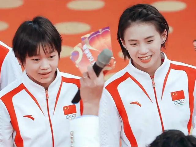 同是冠军父母，陈芋汐父母夸女儿很自律，全红婵母亲却说：胖点好