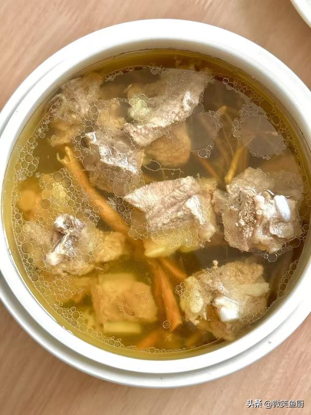 失眠最怕这道菜，睡眠不好的人可常吃，简单一做，安神润燥睡得香