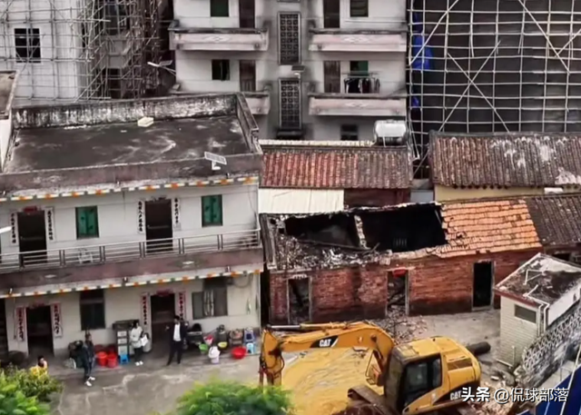 全红婵第二套房设计图曝光	，院子划开大伯家界限，内幕引人猜测