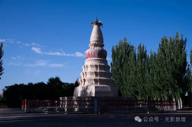敦煌白马塔焕新升级迎客来
