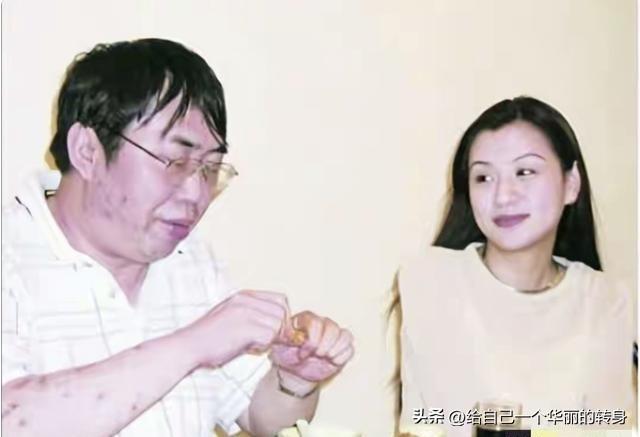 风雪送棋圣！兰莉娅14字挽联看哭全网，聂老身后事藏着多少温情？