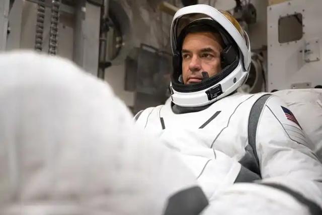 马斯克躺赢？盟友掌舵NASA，商业航天要垄断美国太空计划？