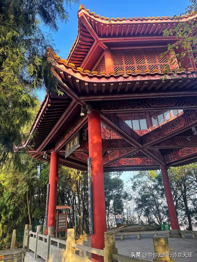 阆中滕王阁，千级台阶登顶饱览一路风景