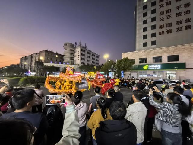 党建“红线”串珠成链 思茅老街聚力融合焕新颜