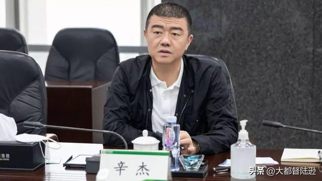 万科董事长传出失联后又辞职，背后有何原因？万科还能撑下去吗？