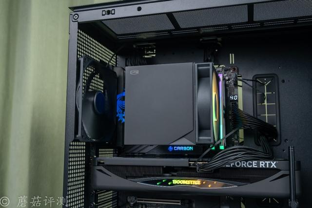 或是50系高端显卡中值得入手的一款、影驰RTX 5070 Ti星曜NOX OC显卡