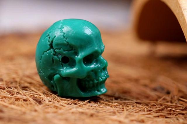 教你快速分辨优化绿松石和原矿绿松石