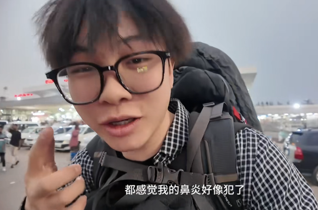 中国小伙勇闯孟加，刚下机场直接崩溃，落地第一件事就是“坐牢”