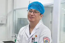 “韦神”掉牙吓一跳？ ——专家提醒：成年人掉牙不是小事！图片