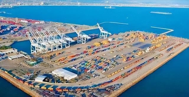 巴铁让中国吃了一个大亏？租给中国的军港43年，修都用了整整14年