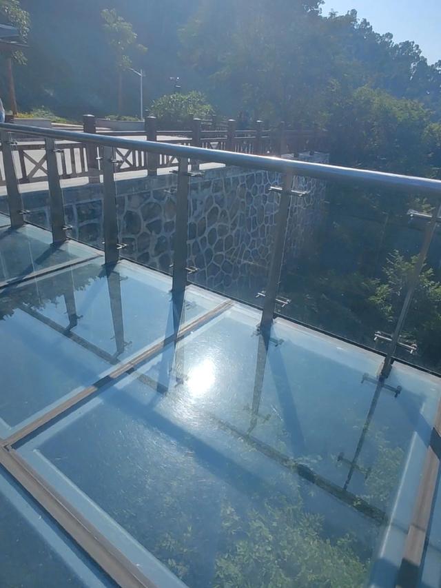 69岁老汉挑战5.5公里的环山步道，结局让人意想不到