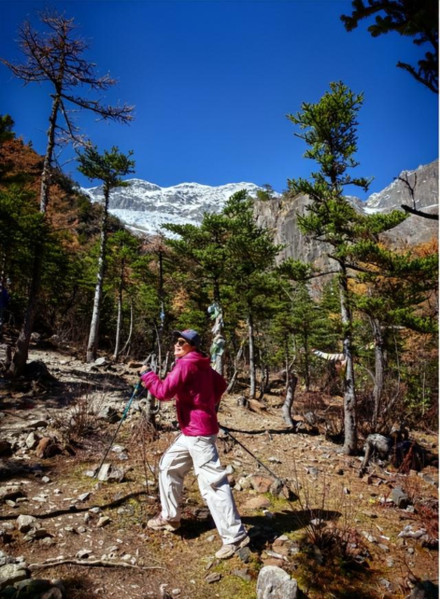 雨崩，一个让人语崩的地方（二）冰湖，上帝的最后一滴眼泪