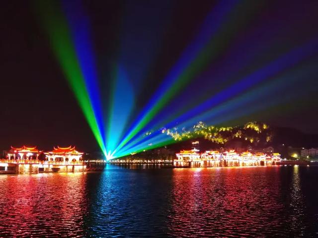 广济桥灯光秀 潮州的历史与浪漫