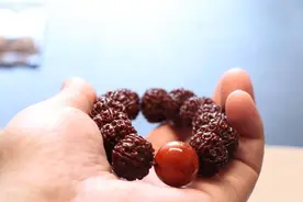 手串戴左手还是右手？这些讲究你不可不知！图片