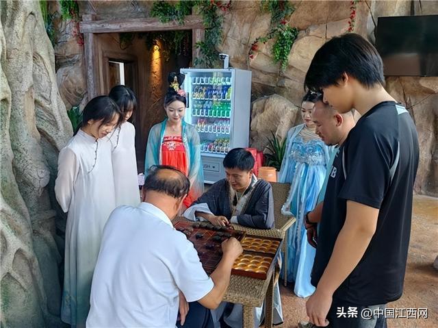 国庆假期释放文旅消费热情 江西袁州《乡愁宜春》火爆