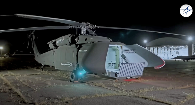 “黑鹰坠落”不再重演，U-HAWK无人鹰首曝光，开启全域作战新模式