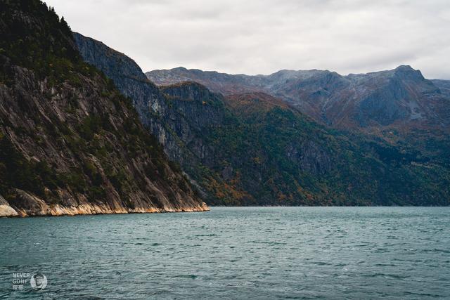 挪威秋韵，峡湾森境