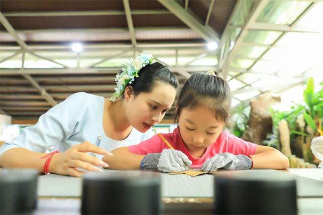 湄公河旅游旗下普洱太阳河森林公园开启没有天花板的《自然公开课》