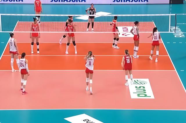 中国女排不敌波兰暴露出啥现实问题