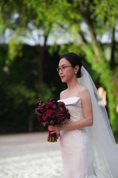 世上渣男千千万，最怕李国庆这一种，离婚两年俞渝彻底成了输家！