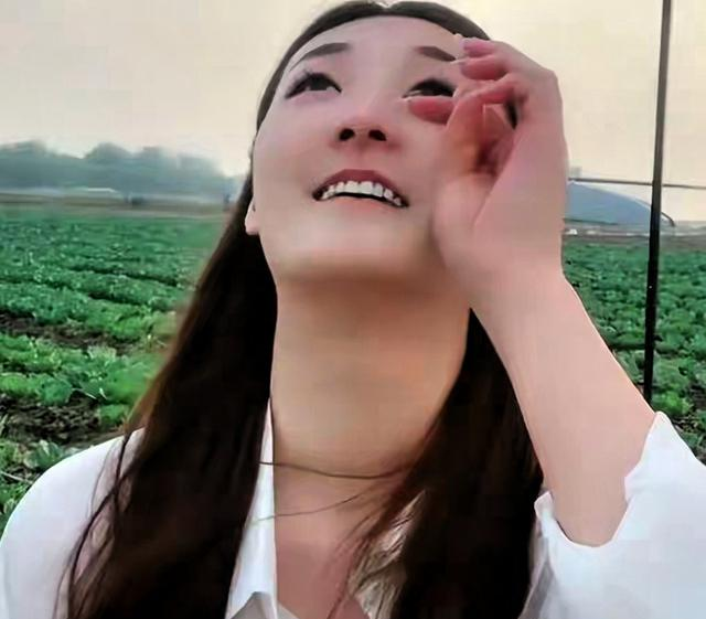 网暴者获刑大衣哥扬眉，朱小伟再婚添丁，陈亚男蹭热度还欠外债