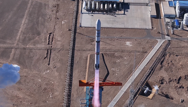 美媒：朱雀三号未追上SpaceX，首飞回收失败：为何很多人还大赞？