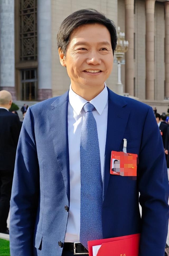 风向变了？官媒接连锐评，没给雷军留一丝体面，董明珠话有人信了