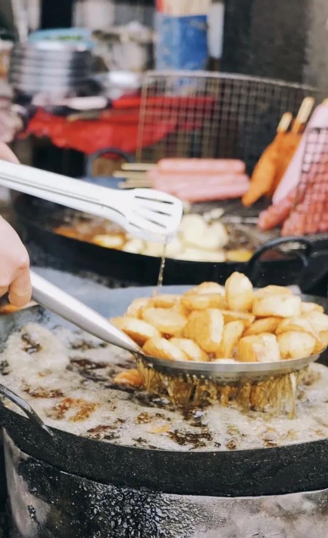 比大理浪漫！比昆明更近！高铁直达阳光小城，2万株蓝花楹美疯！观海登山，美食吃到爽！