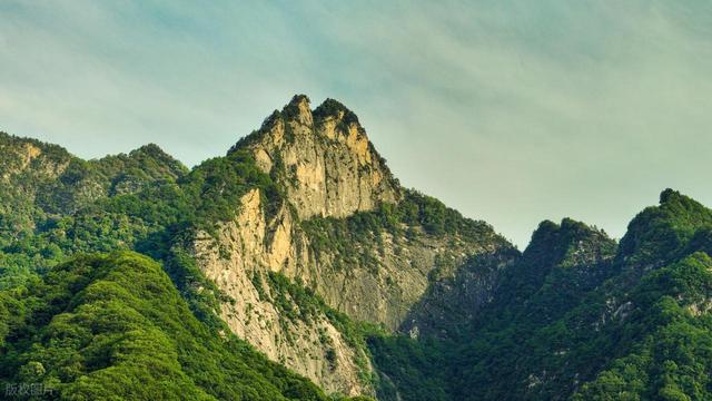 95后女诗人挑战鳌太线，出发当晚就不幸遇难，被发现时姿势怪异