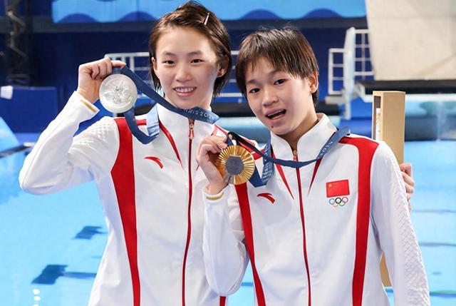 担心的事还是发生了，陈芋汐含泪说出心声，暴露了一个圈子的恶俗