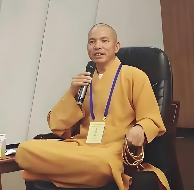 顺藤摸瓜！上任仅8天，官媒出手，揭开释印乐真实人品，字字珠玑