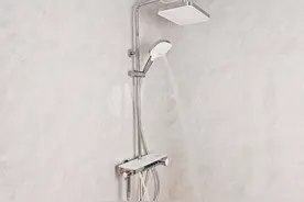 小米又有黑科技？要通电的恒温花洒，网友：超高性价比还带屏幕图片